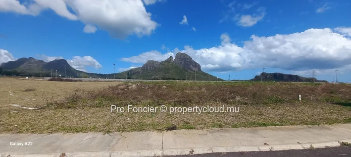  Land for sale in Palma - Close to the main road