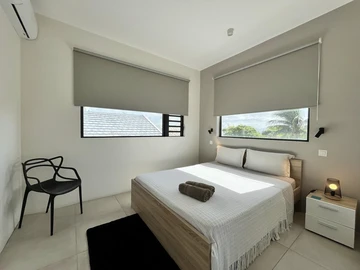 6 Bedroom House