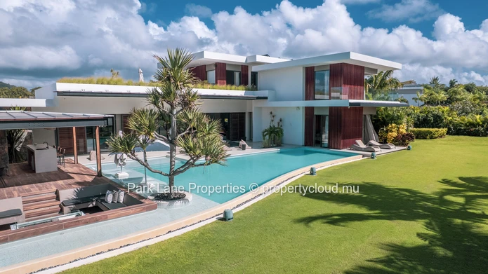 Luxury Villa in Anahita Mauritius – Contemporary Elegance in a Prestigious Estate