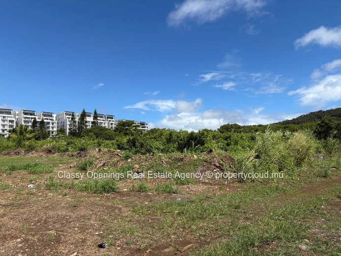 Terrain 4 225 m² Sodnac — Dégagé, vue montagne, proche commerces