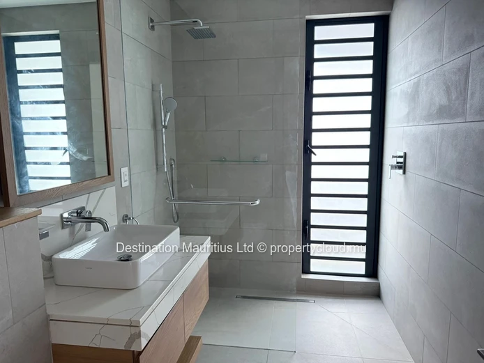 Villa Sanctuaire Extraordinaire - Mont Choisy Golf Estate
