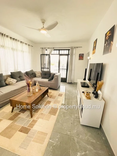 Exclusivité Rare à Pérybère : Appartement de Standing avec Grand Jardin Privé