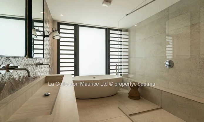 Villa I Wolmar I Beachfront