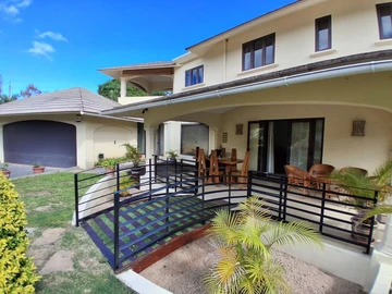 4 Bedroom Villa