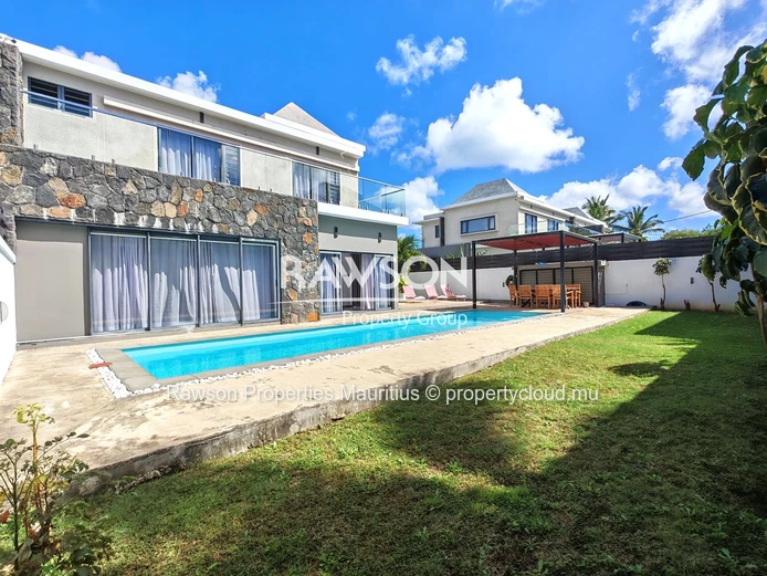 4 Bedroom Villa | Private Pool | Secure Residence | Pereybere