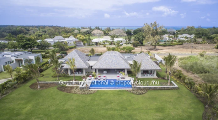 Exceptional 4-Bedroom Villa Rental with Private Pool & Tropical Garden at Anahita Resort