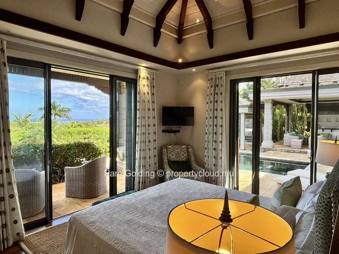 Élégante Villa de 4 Chambres avec Vue Spectaculaire sur l’Océan à Heritage Villas Valriche