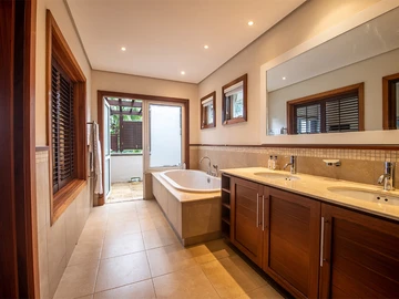 Scandinavian flair, clean lines, uncluttered spaces – this home is ready to move in.