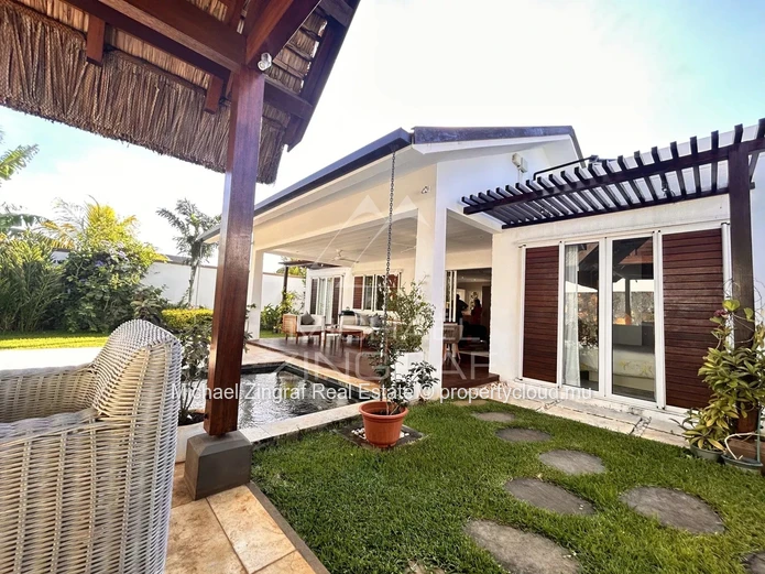 Villa located in a secure residence in Grand Baie