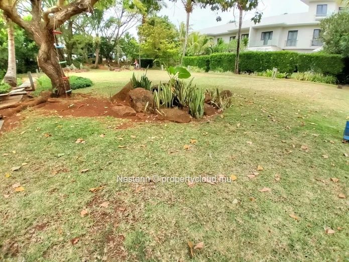 4-bedroom family home with terraces – Azuri