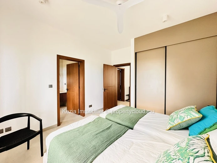 Contemporary Villa In A Gated Community On The Golf Course