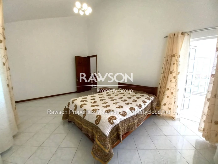 Belle Maison De 4 Chambres | Grand Jardin | À 10 Min À Pied De La Plage | Pointe Aux Canonniers