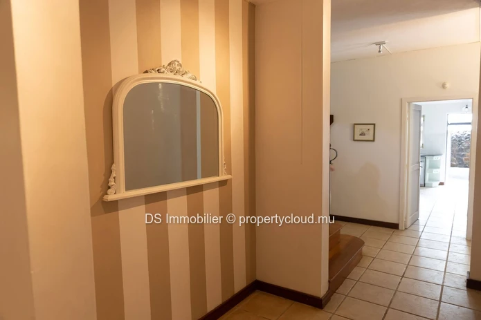 Exceptional Villa In Pointe Aux Canonniers – Near The Sea