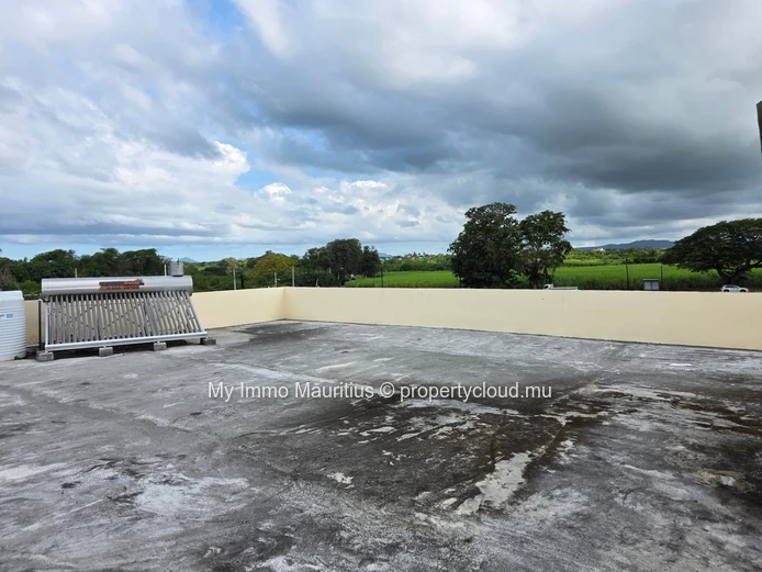 Recent 6-Bedroom Villa with Swimming Pool – Pointe aux Lascars