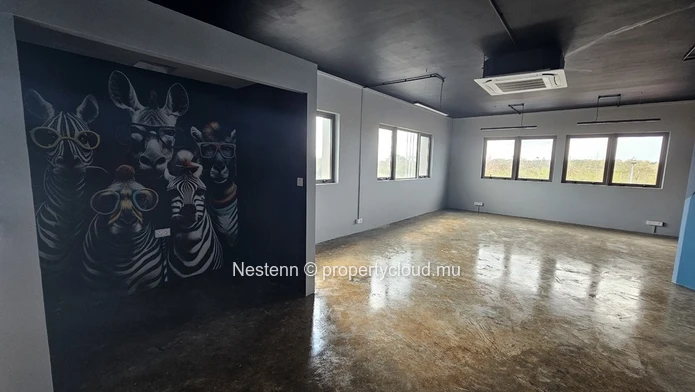 Prime office space with unmatched visibility – Ideal for your business growth!
