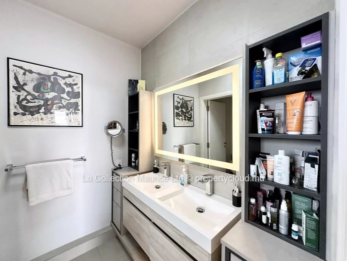 Penthouse I Rivière Noire I Proche Mer