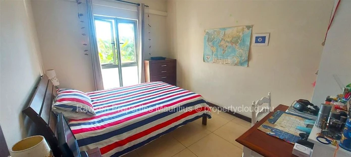 Appartement Spacieux A Vendre Proche Plage A Riviere Noire