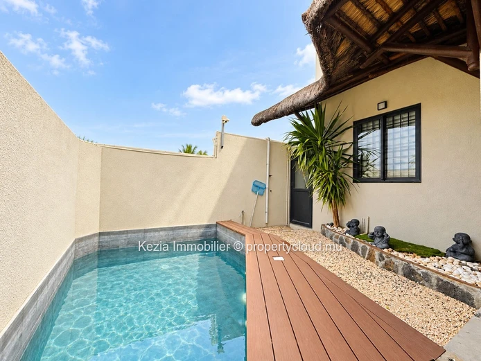Un Duplex Avec Piscine Pour Un Quotidien Paisible