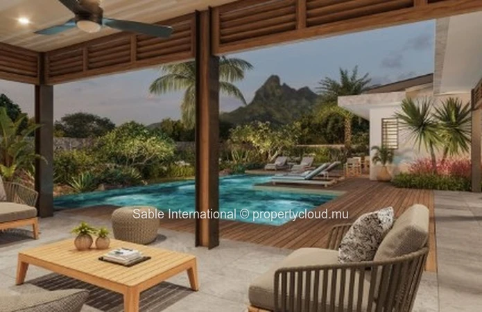 Luxurious Villa in Tamarin with Private Pool and Mountain Views 