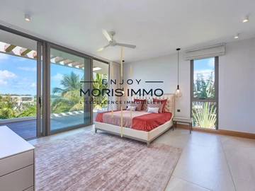 5 Bedroom Villa