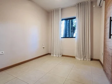 4 Bedroom Apartment