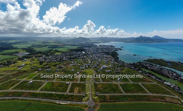 Terrain résidentiel à vendre – Côté Mer, Morcellement Beau Vallon