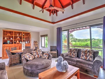 Superb villa with 3 en-suite bedrooms with double living room in a prestigious golf estate