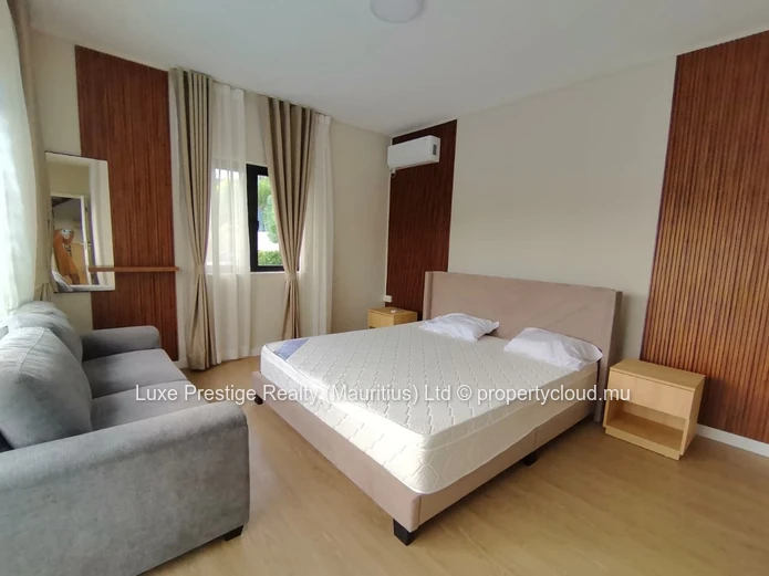 Villa Moderne de 3 Chambres avec Piscine Privée à Louer à Calodyne | Résidence Sécurisée | Proche de Northfields Inte...