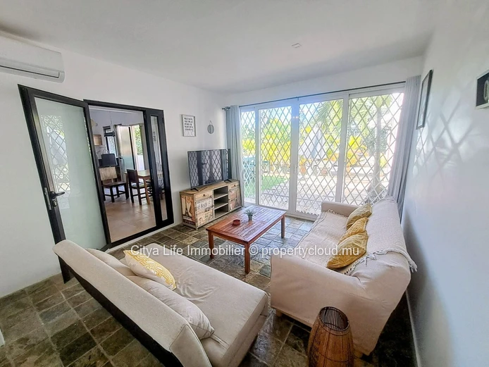 Maison meublée 2 chambres avec bureau à louer à Péreybère