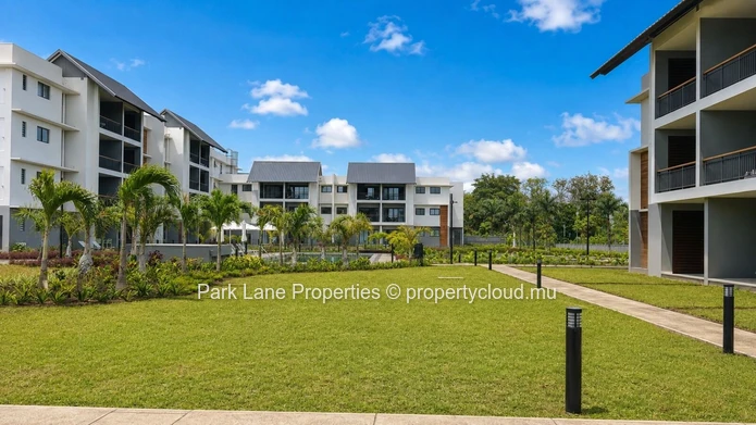 New 2-bedroom ground-floor apartment with communal pool in Beau Plan