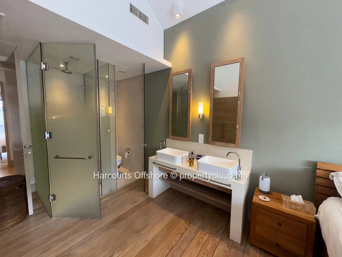 Villa de Luxe en Bord de l’Eau avec Amarrage Privé à Tamarin