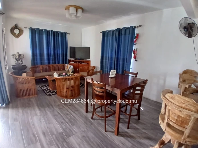 Exquisite Individual House for Rent in Albion