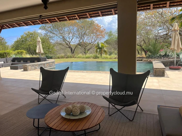 Investissez dans une villa sur le golf de Tamarina dans l'ouest de l'Ile Maurice