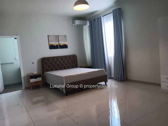 Elegant 3-Bedroom Villa with Private Pool for Rent