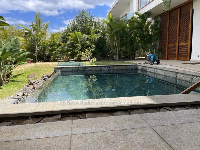 Villa A Louer - Tamarin - Securisee