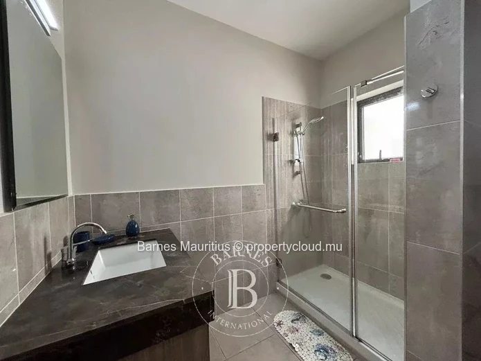 PHOENIX - Beautiful and spacious brand-new apartment - 4 bedrooms