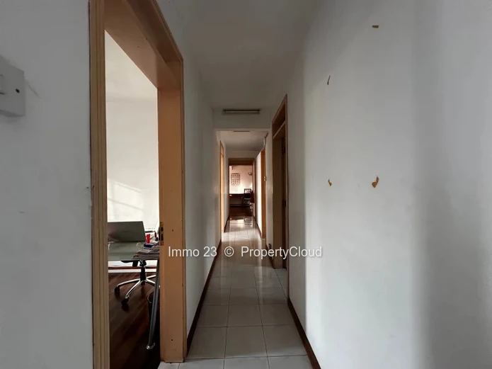 House / Villa - 5 bedrooms - Sodnac - Ref. MA86825VE