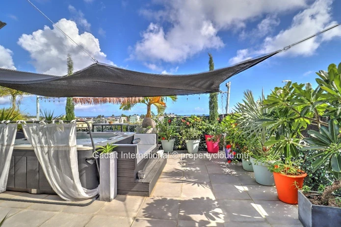 Penthouse d'exception à Trou aux Biches – Vue mer et accès plage à 200 mètres