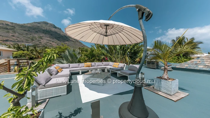 Exquisite furnished modern RES villa 