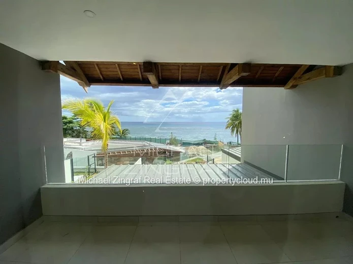 Exceptional Beachfront Duplex in Black River