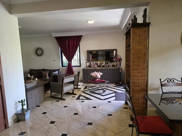 5 Bedroom Villa