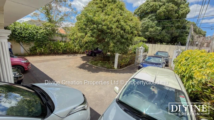 Commercial Building for Rent – Labourdonnais Avenue, Quatre Bornes