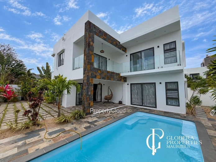 Brand New Furnished Villa With Pool | Grand Bay | 3 Air Conditioned Bedrooms | Rs 16.5M