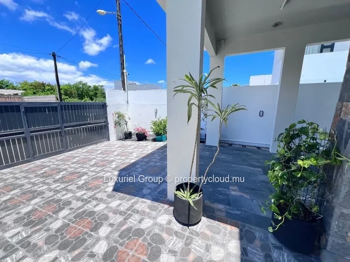 4-Bedroom Villa With Private Pool In Grand Baie