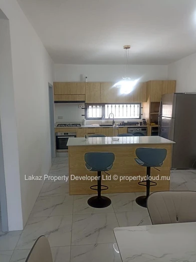 Cozy 2-Bedroom Apartment for Rent in Hermitage