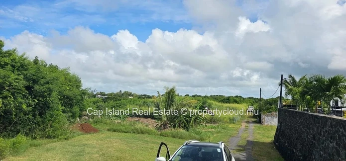 Prime Residential Land for Sale – Grand Gaube (1,223.64 m² / 29 Perches)