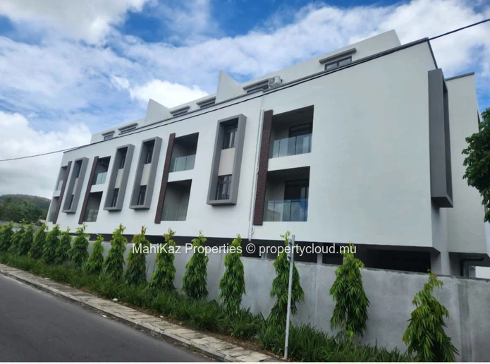 Modern 2-Bedroom Apartment For Rent | Quatre Bornes, Mauritius 
