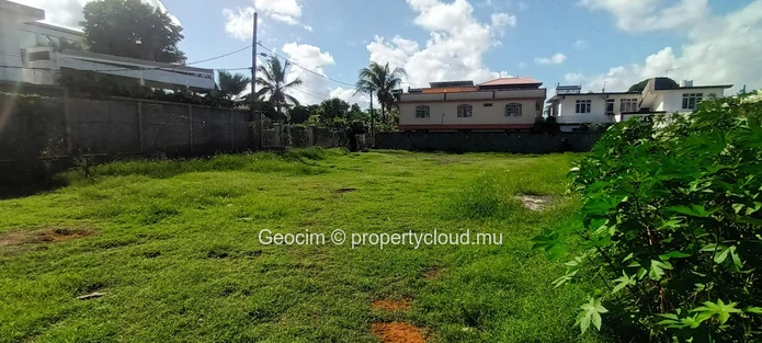 Port Louis Les Salines Cassis Residential plot of land 1718 sqm. Close to Motorway 1. (Sole Mandate)