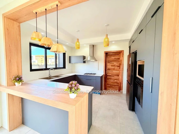 Villa de luxe à vendre - 4 chambres, Flic en Flac, Ouest (réservée aux citoyens mauriciens)