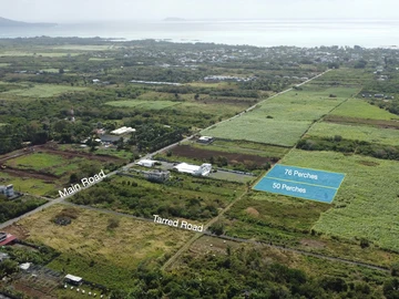 For Sale – Agricultural Land ( Convertible ) 2,110 m2 – Reunion Maurel, St Francois